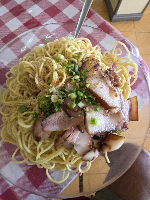 Coco Snack: pig head noodles